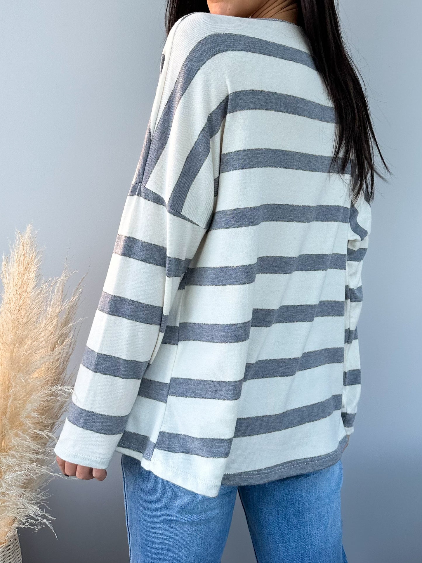 Pull | LIVIA GRIS