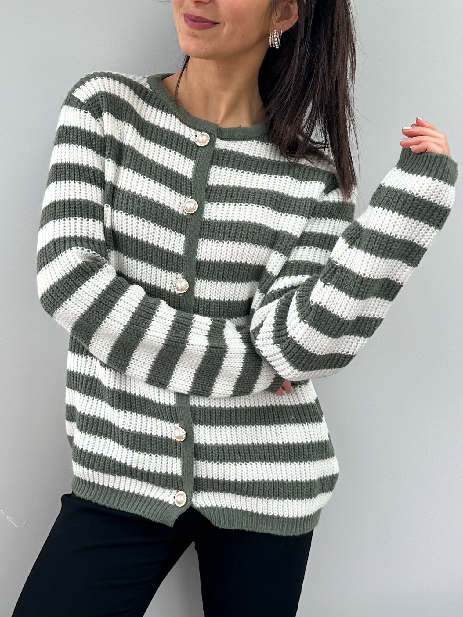 gilet amandine kaki boutons nacrés