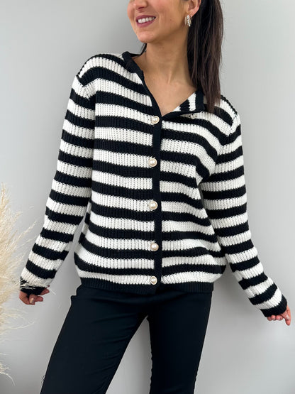 gilet amandine noir boutons nacrés