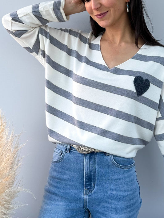 Pull | LIVIA GRIS