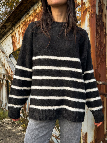 Pull | ROSALIA NOIR